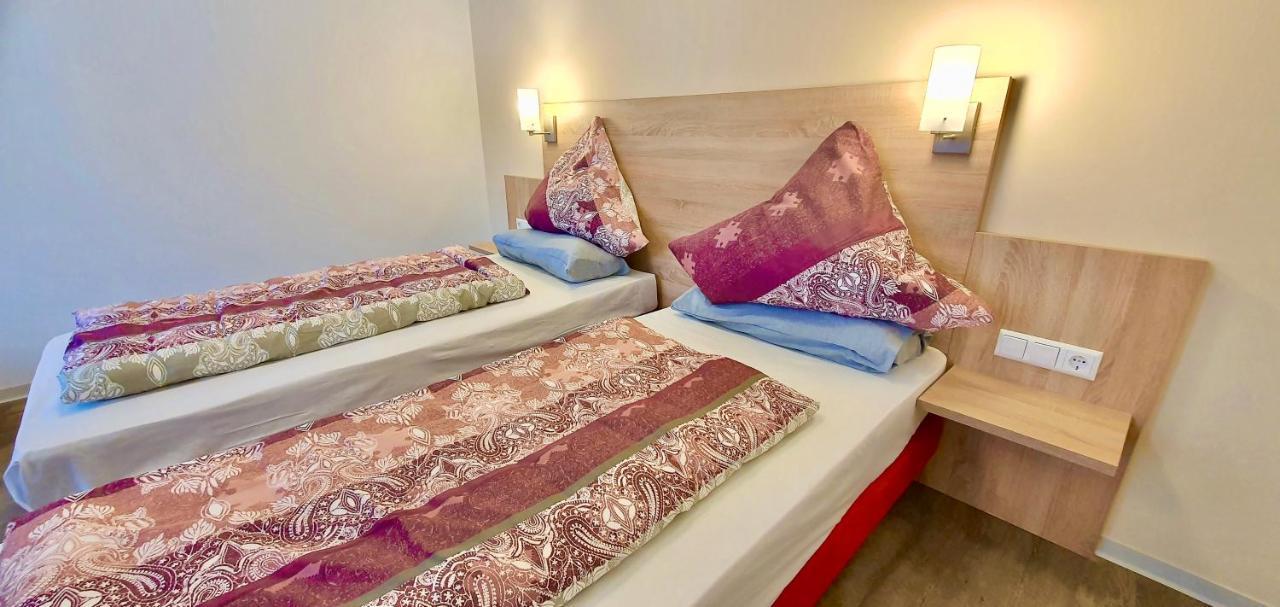 Hotel Da Sabino Зинген Екстериор снимка