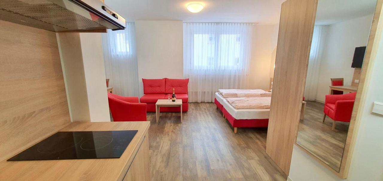 Hotel Da Sabino Зинген Екстериор снимка